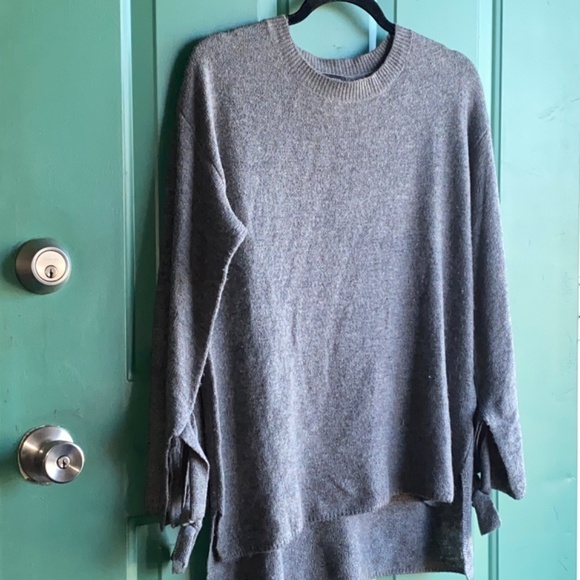 Halogen size small petite gray sweater so soft! - Picture 2 of 8